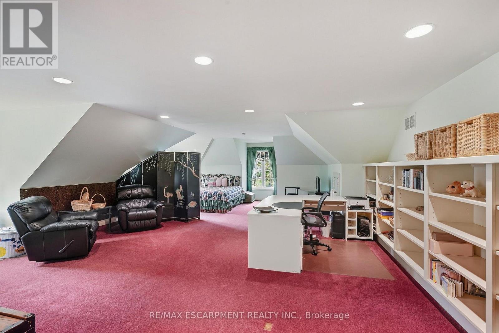 18 BLACKBERRY PLACE - Image 25