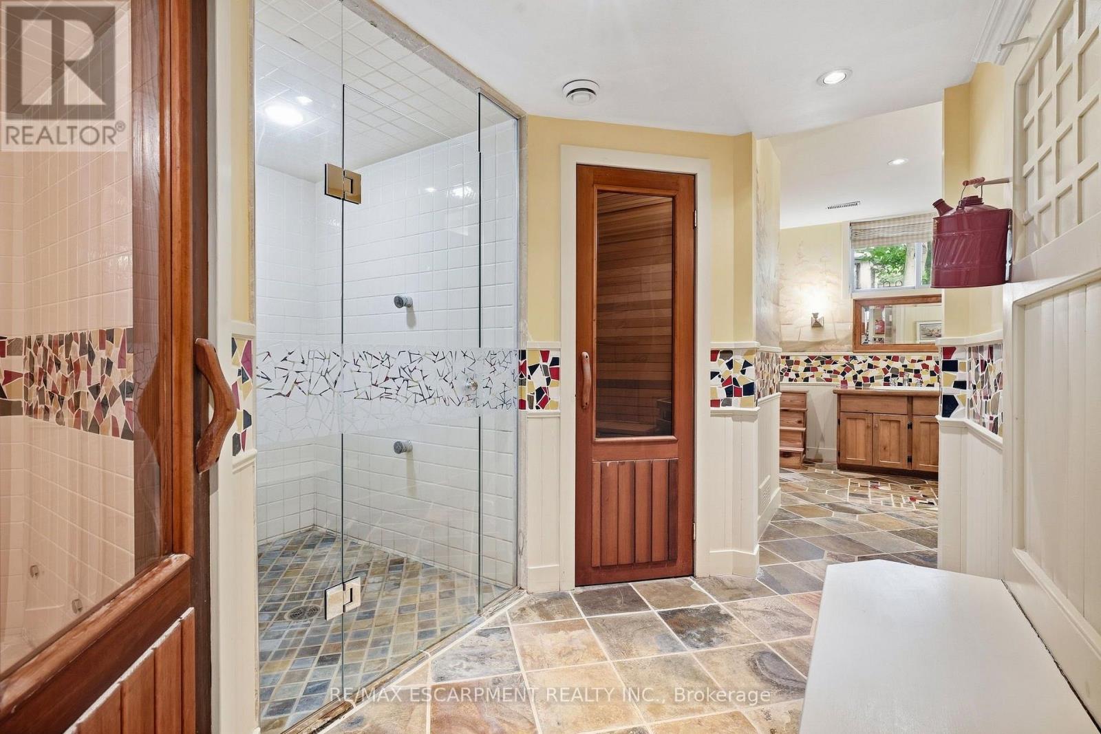 18 BLACKBERRY PLACE - Image 37