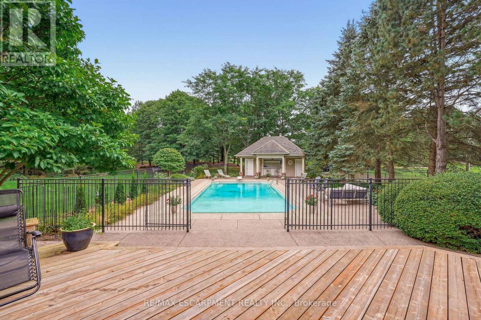 18 BLACKBERRY PLACE - 43