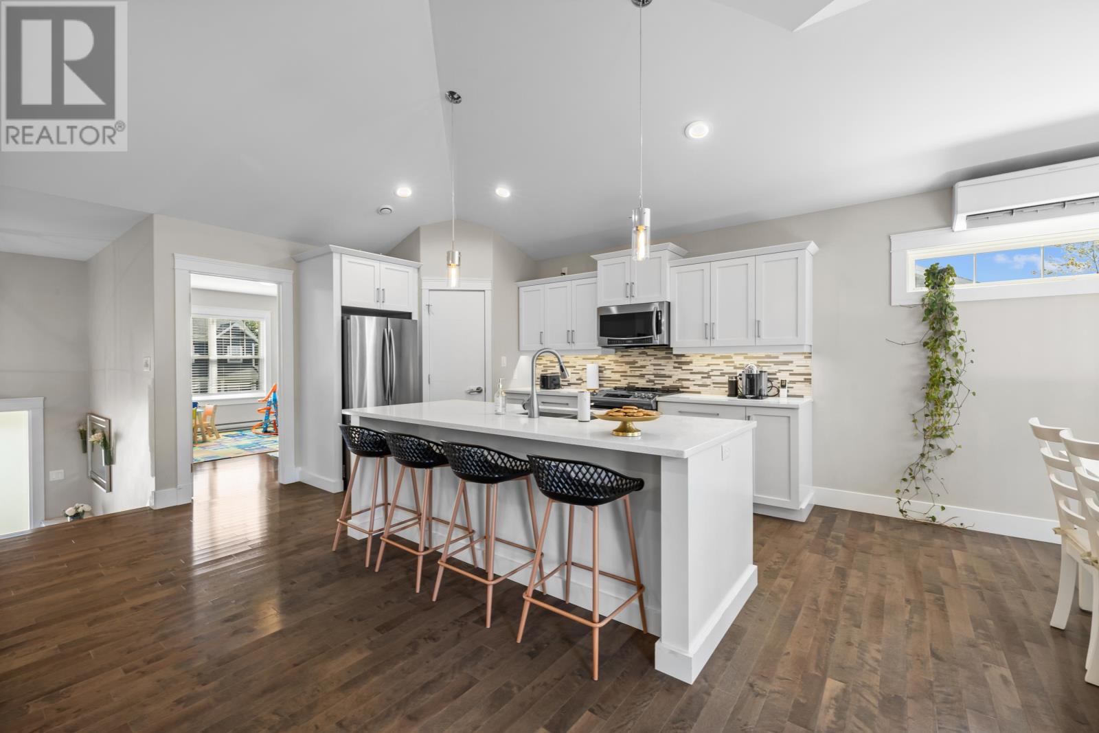 97 Nash Drive, Charlottetown, Prince Edward Island, C1E3H7, Charlottetown, Prince Edward Island — photo 4 of 5