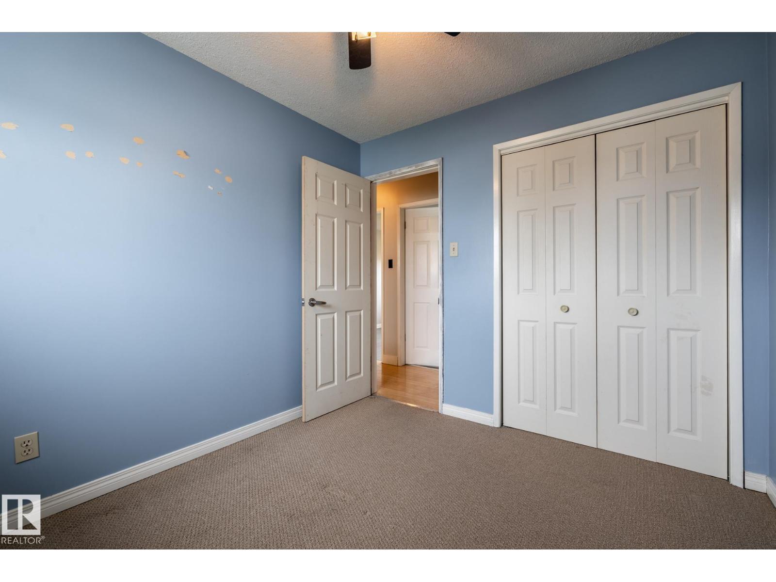 8836 150 AV NW - 35