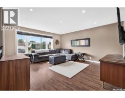 Den - 1214 Grandview Street W, Moose Jaw, SK S6H5M2 Photo 8