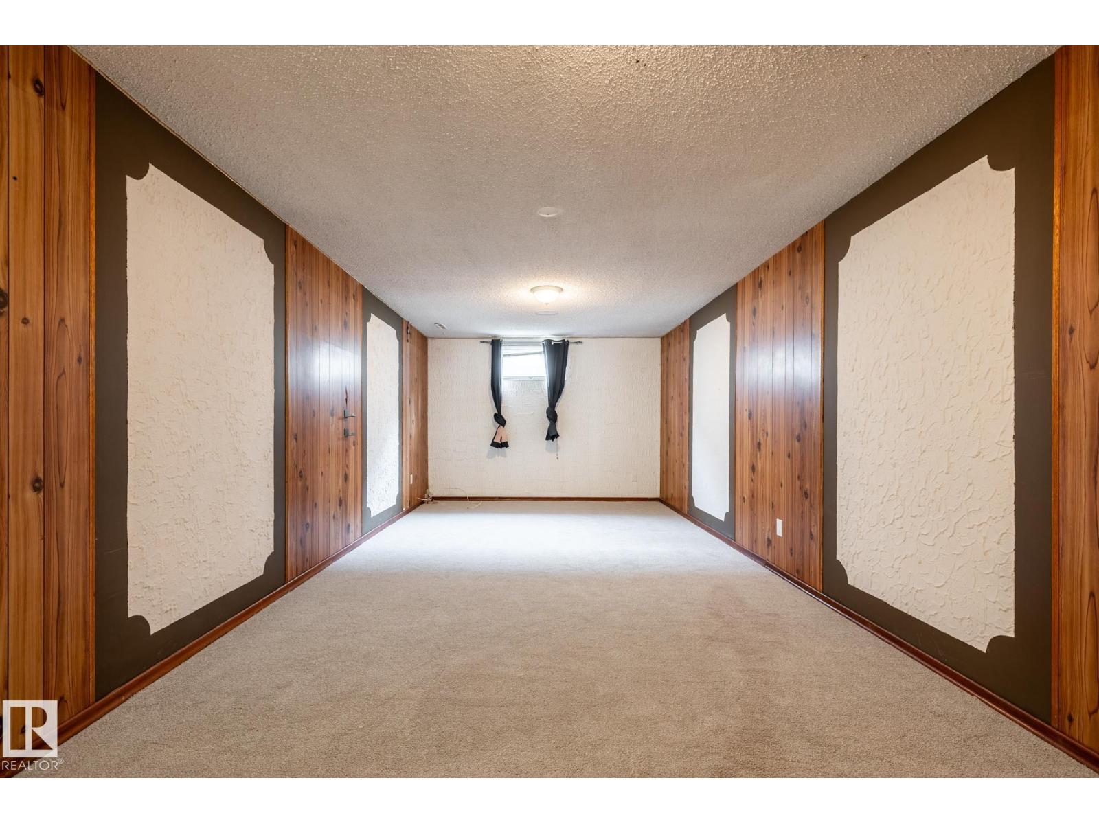 8836 150 AV NW - 50