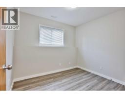 47 Highlands Place W - photo 18