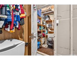 1214 Grandview Street W, Moose Jaw, SK S6H5M2 Photo 41