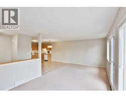 47 Highlands Place W - photo 12