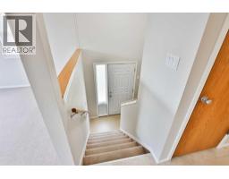 47 Highlands Place W - photo 16