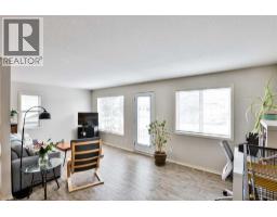 47 Highlands Place W - photo 27