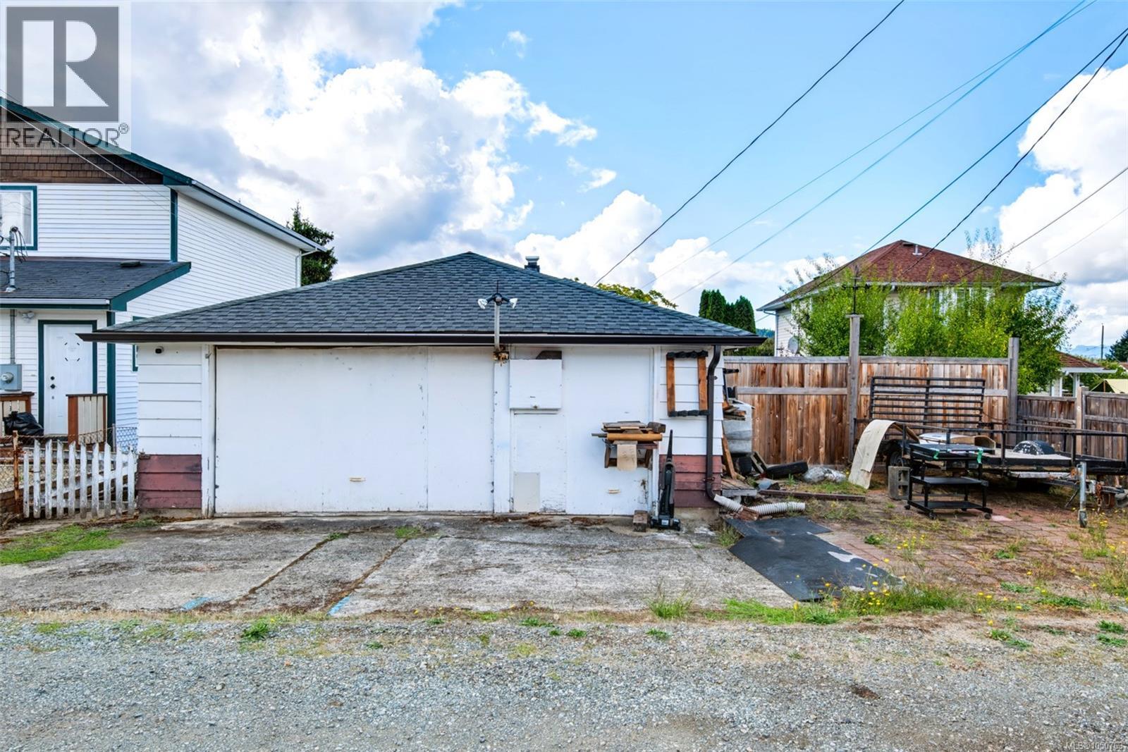 2635 5th Ave - Image 21