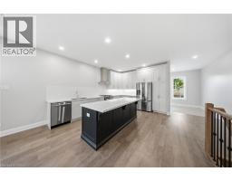 2pc Bathroom - 6 Beckett Drive Unit# 10, Brantford, ON N3T6E5 Photo 7
