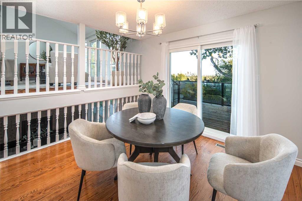44 Stradwick Way SW - photo 8