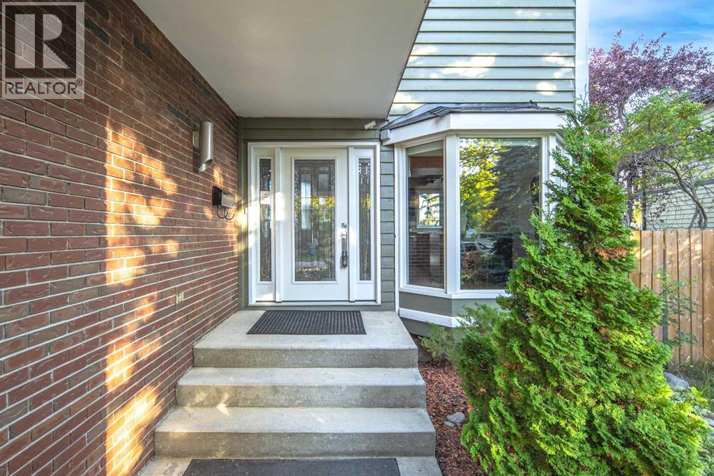 44 Stradwick Way SW - photo 3