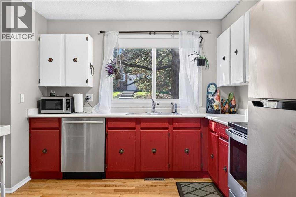 61, 4940 39 Avenue SW - photo 21