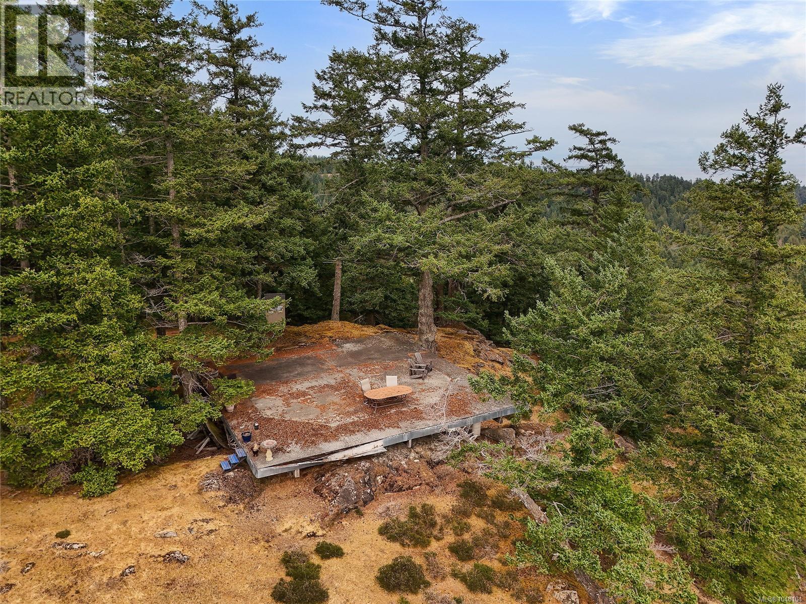 470 Heck Hill Rd, Mayne Island — photo 4