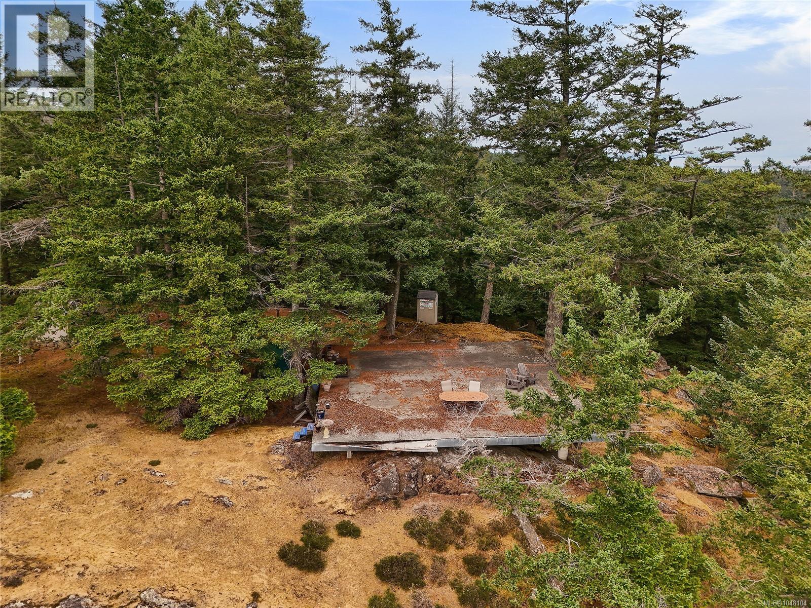 470 Heck Hill Rd, Mayne Island — photo 5