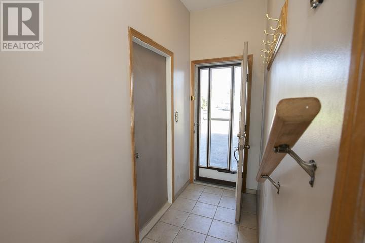 403 Sydenham RD - 37