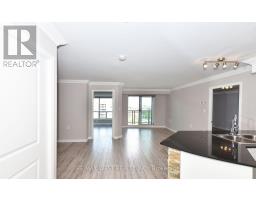 705 - 920 Sheppard Avenue W, Toronto, ON M3H0A2 Photo 6