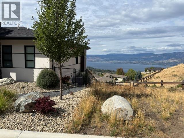 796 Kuipers Crescent Unit# 11, Kelowna