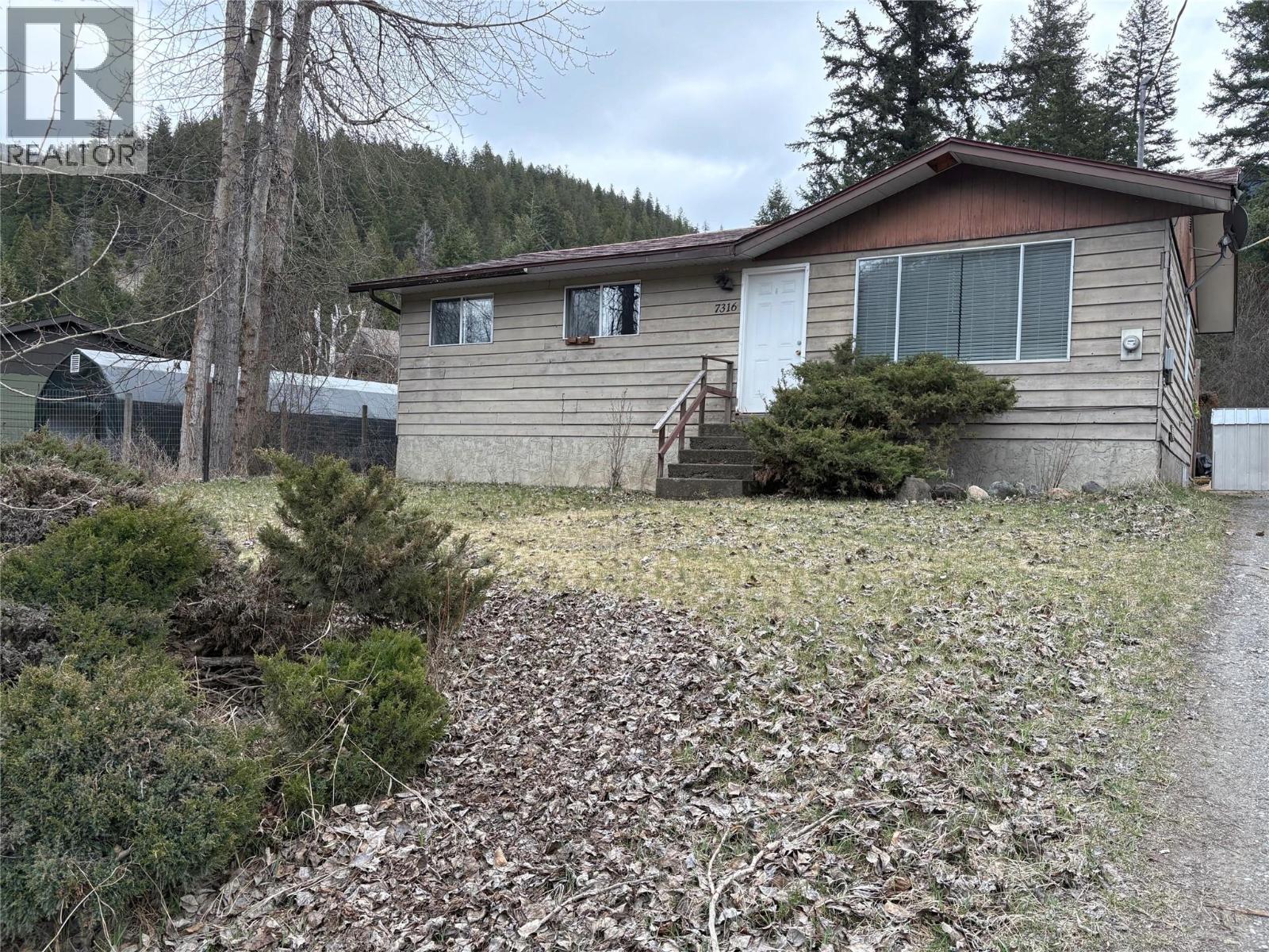 7316 Cahilty Crescent - 1