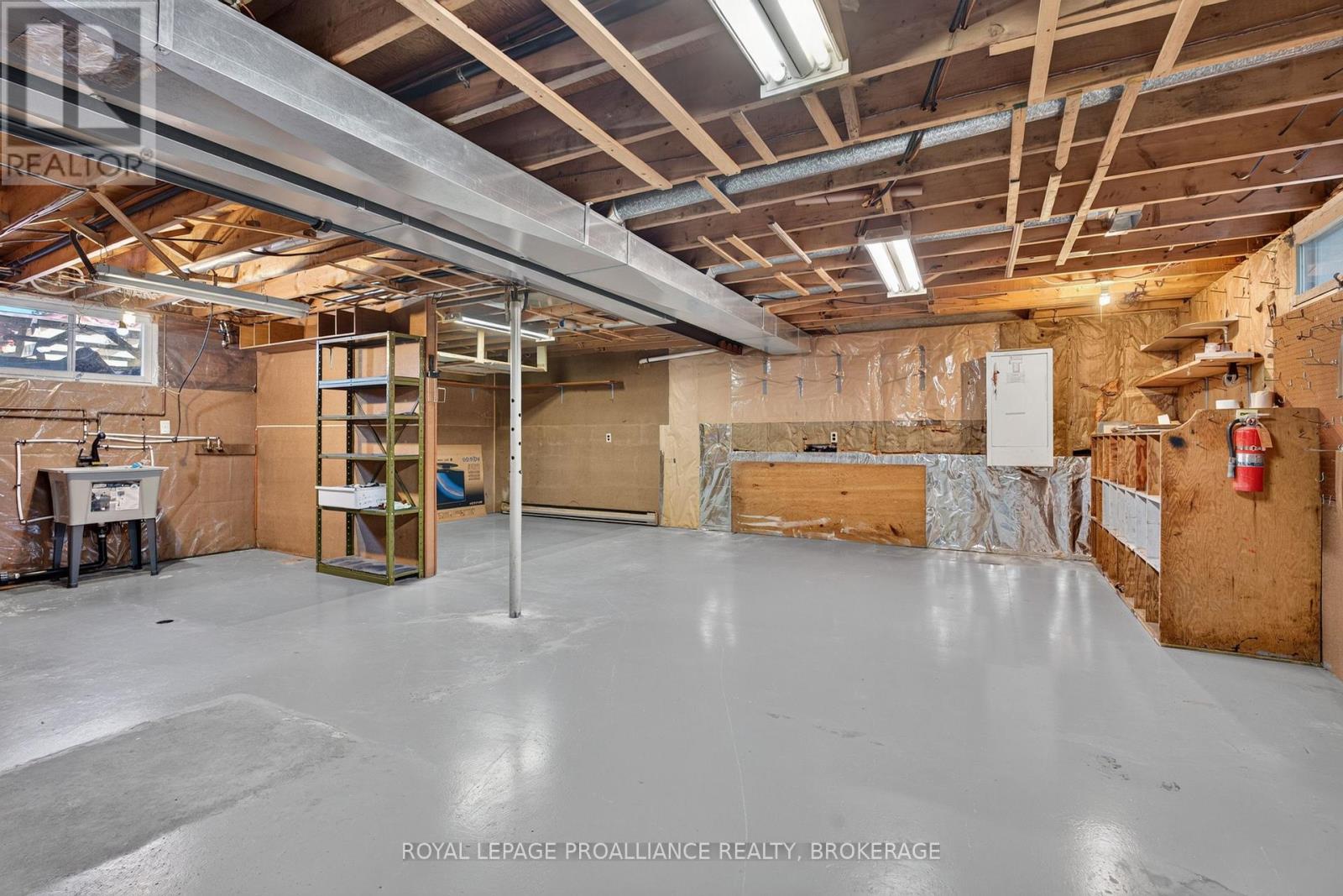 9 DIANNA STREET - Image 31