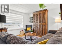 915 4th Avenue Nw, Moose Jaw, SK S6H3W9 Photo 12