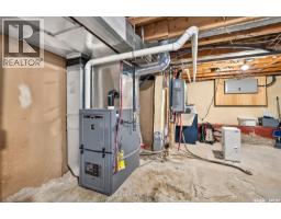 915 4th Avenue Nw, Moose Jaw, SK S6H3W9 Photo 40