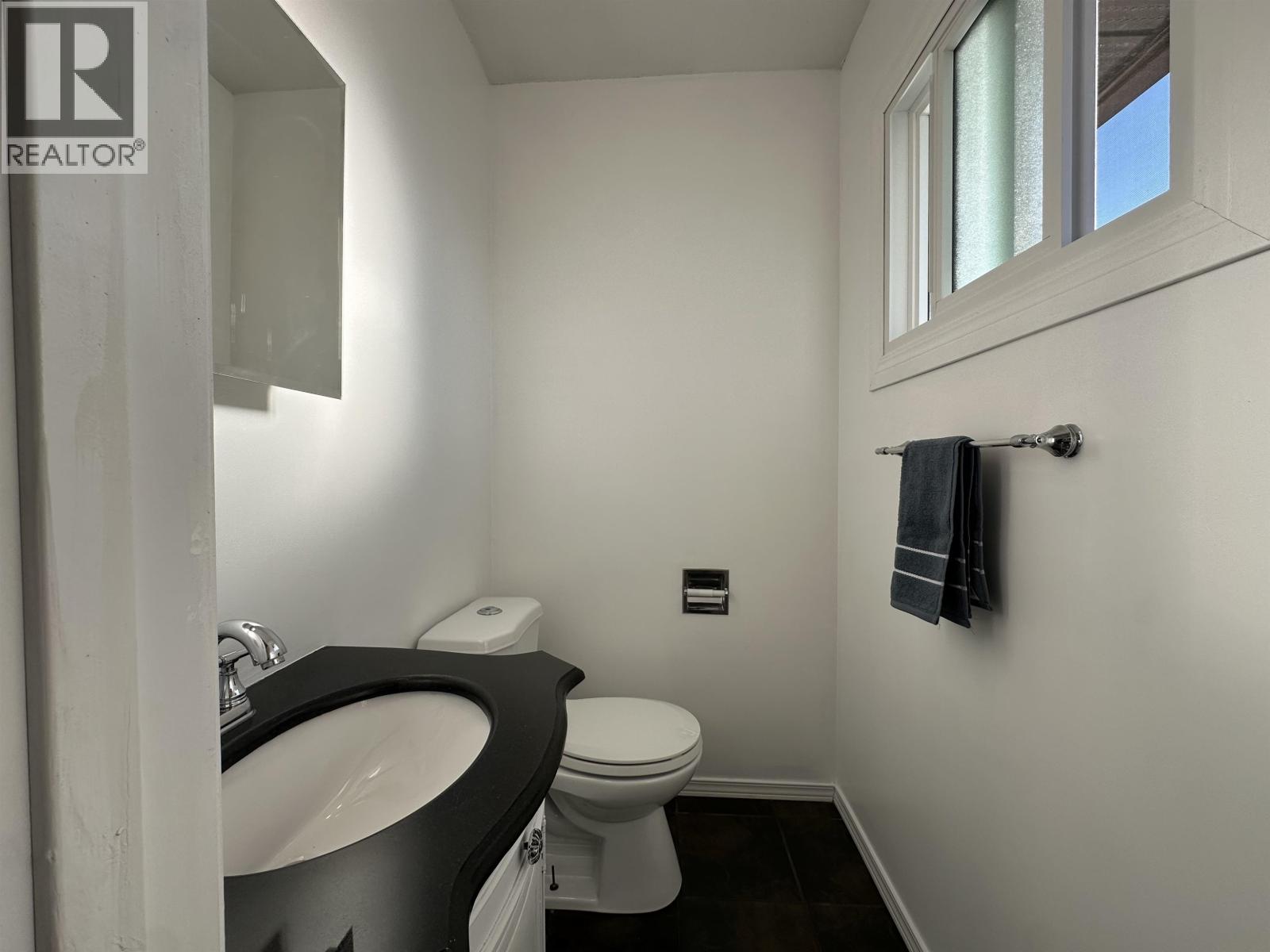 9008 87 STREET - 16