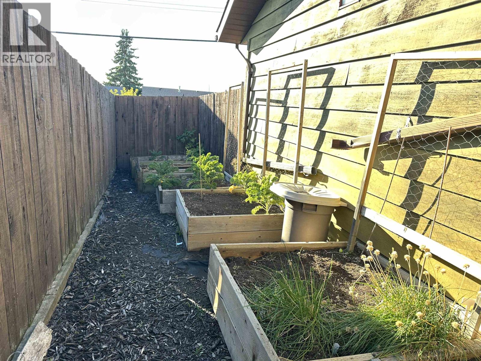 9008 87 STREET - 29