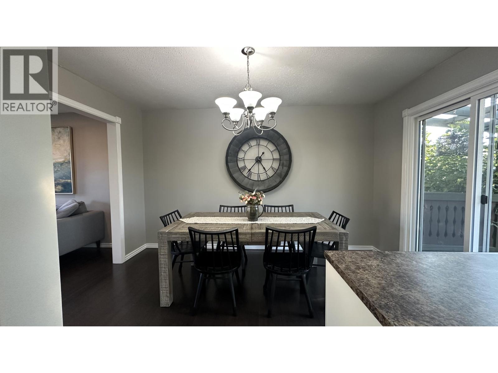 9008 87 STREET - 8