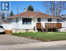 422 21 Street S - photo 2