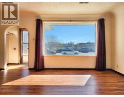 422 21 Street S - photo 5
