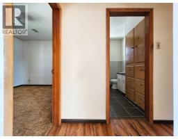 422 21 Street S - photo 12