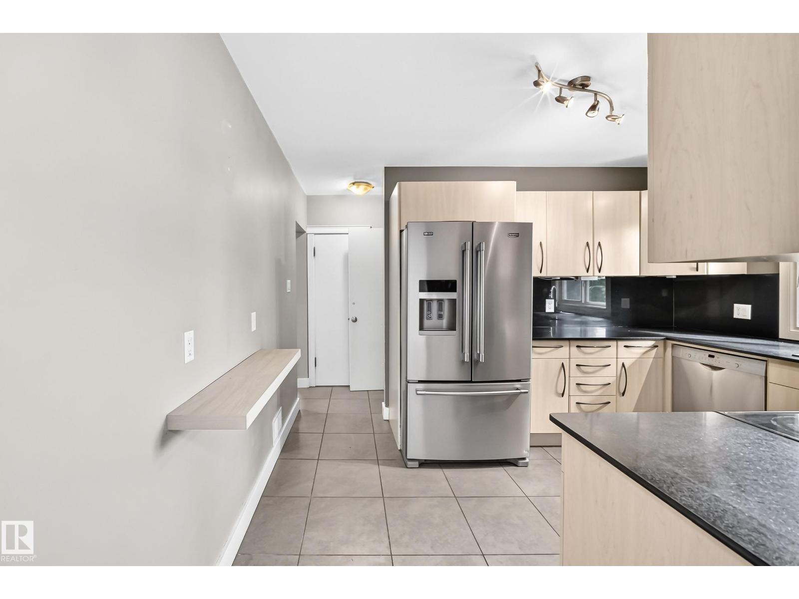10715 133 ST NW - 12