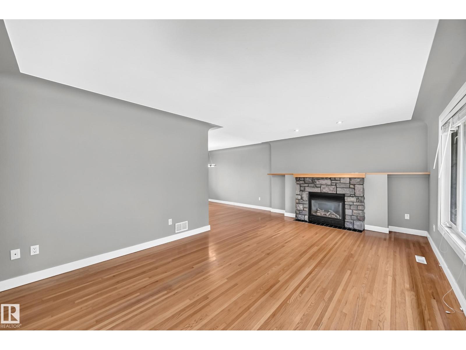 10715 133 ST NW - 21