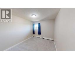 212, 401 Columbia Boulevard W - photo 9