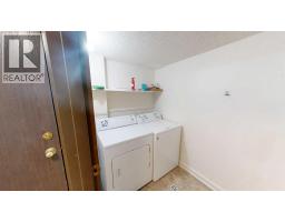 212, 401 Columbia Boulevard W - photo 1