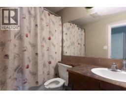 27 Fairmont Road S - photo 18