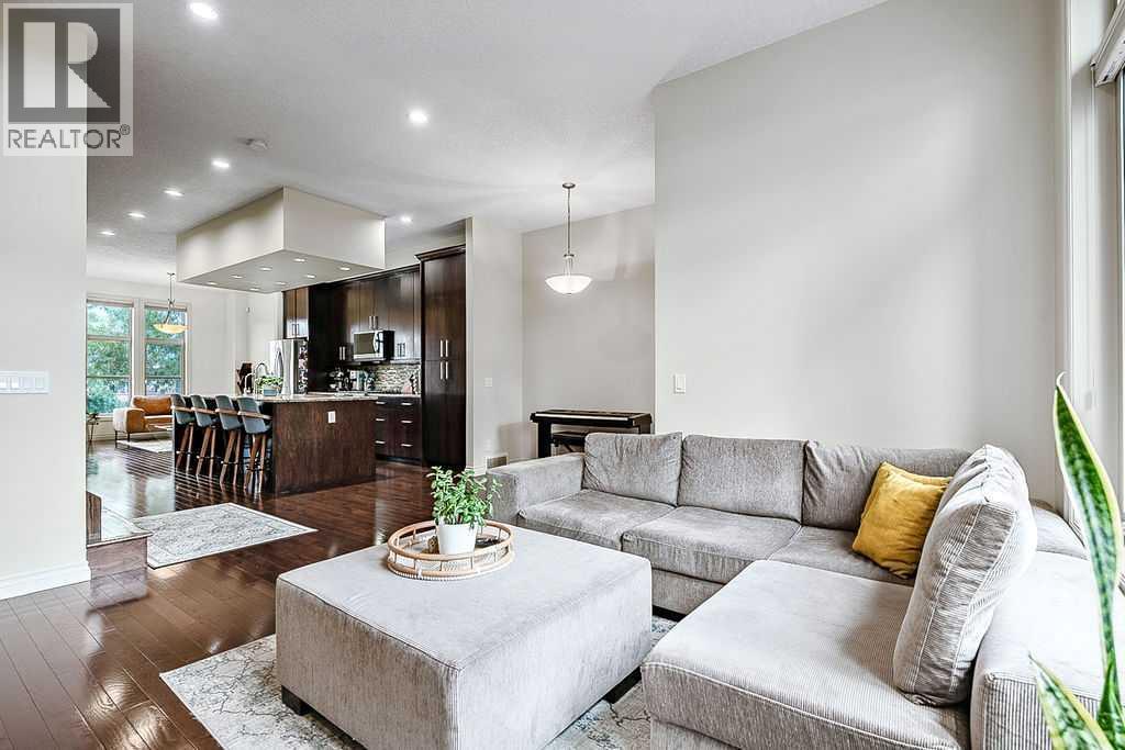 1134 17 Avenue NW - photo 15