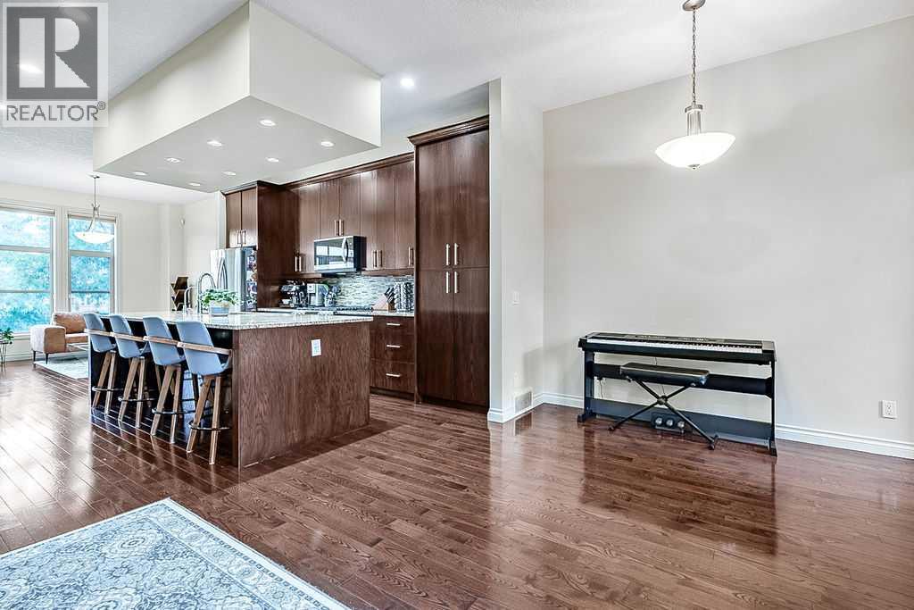 1134 17 Avenue NW - photo 11