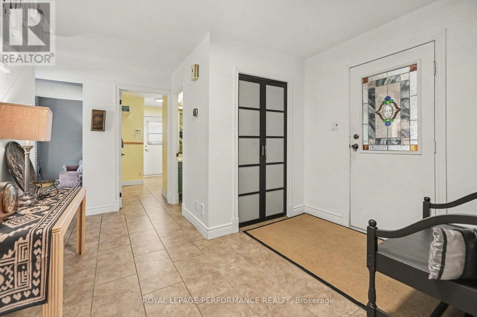 6284 SUNDOWN CRESCENT - 5