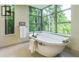 801 3335 Cypress Place, West Vancouver, BC V7S3J8 Photo 16