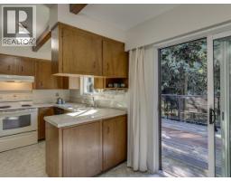 3904 Westridge Avenue, West Vancouver, BC V7V3H5 Photo 11