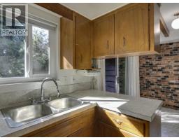 3904 Westridge Avenue, West Vancouver, BC V7V3H5 Photo 12