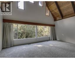 3904 Westridge Avenue, West Vancouver, BC V7V3H5 Photo 9