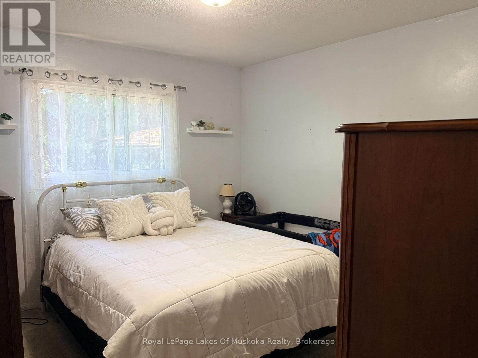 22 WESTVALE DRIVE - 11