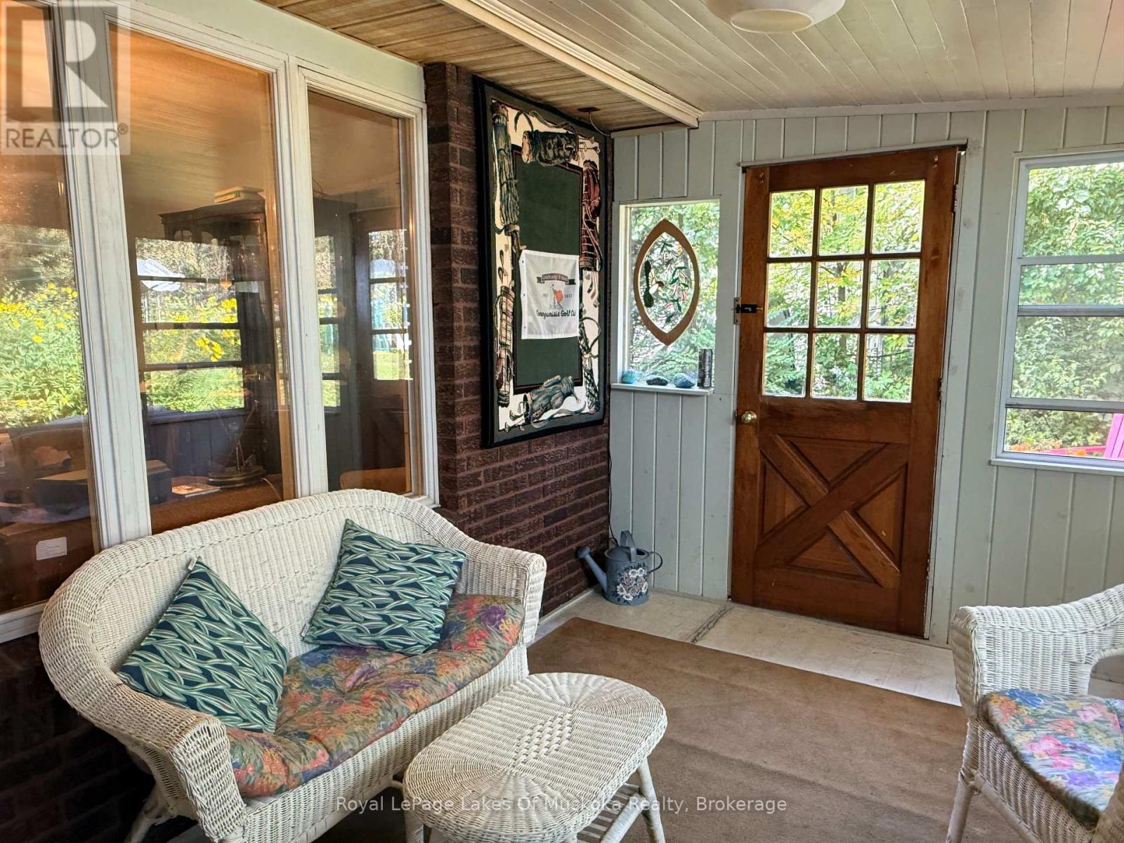 22 WESTVALE DRIVE - 16