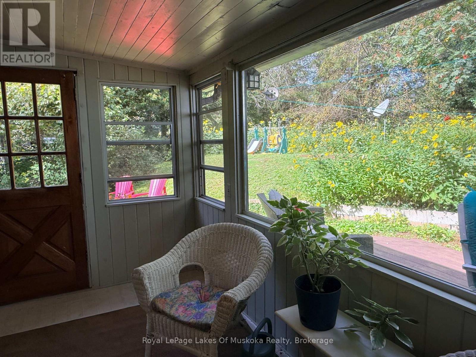 22 WESTVALE DRIVE - 17