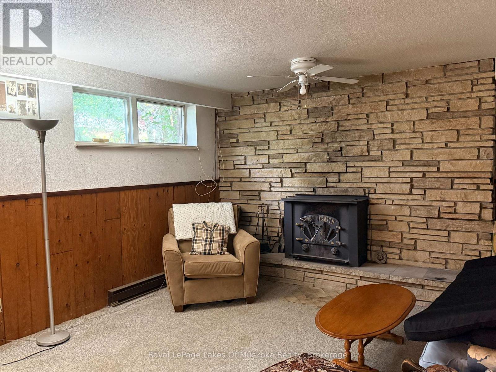 22 WESTVALE DRIVE - 18