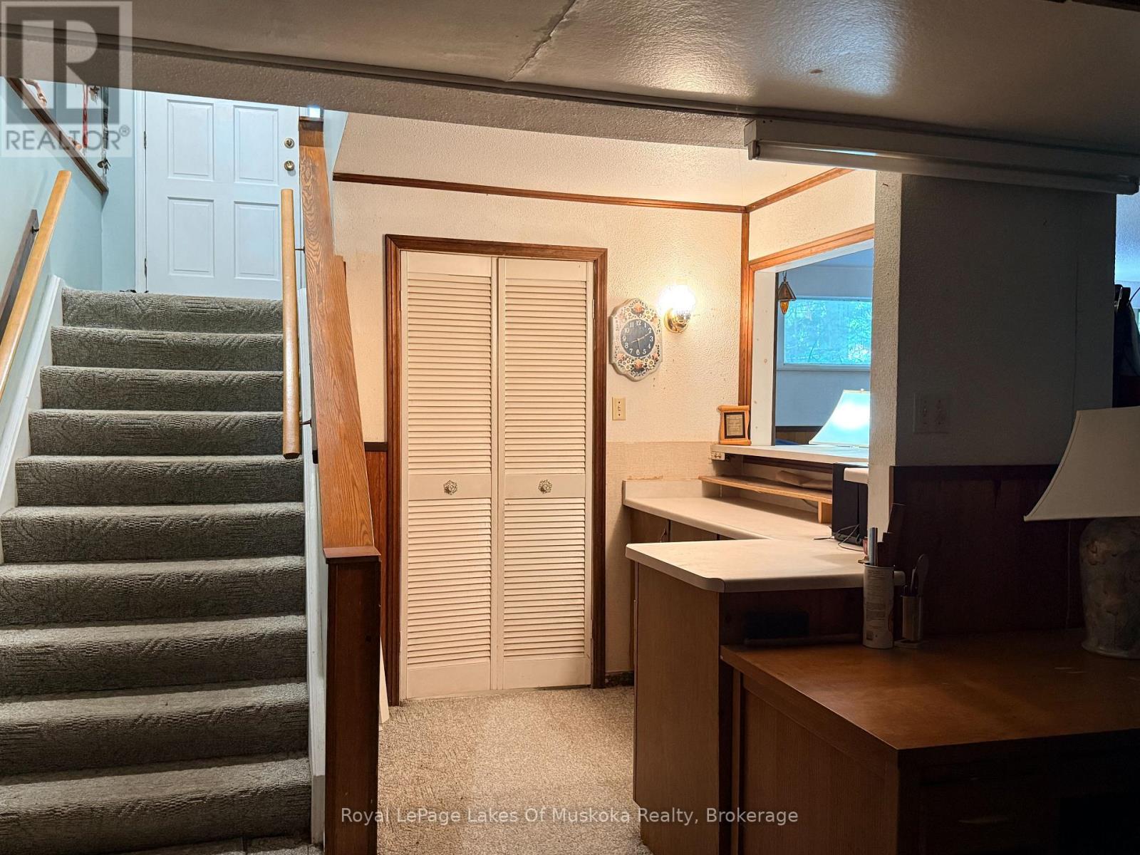 22 WESTVALE DRIVE - 20