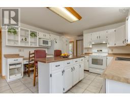 Kitchen - 93 Regal Road, Dartmouth, NS B2W4E9 Photo 10